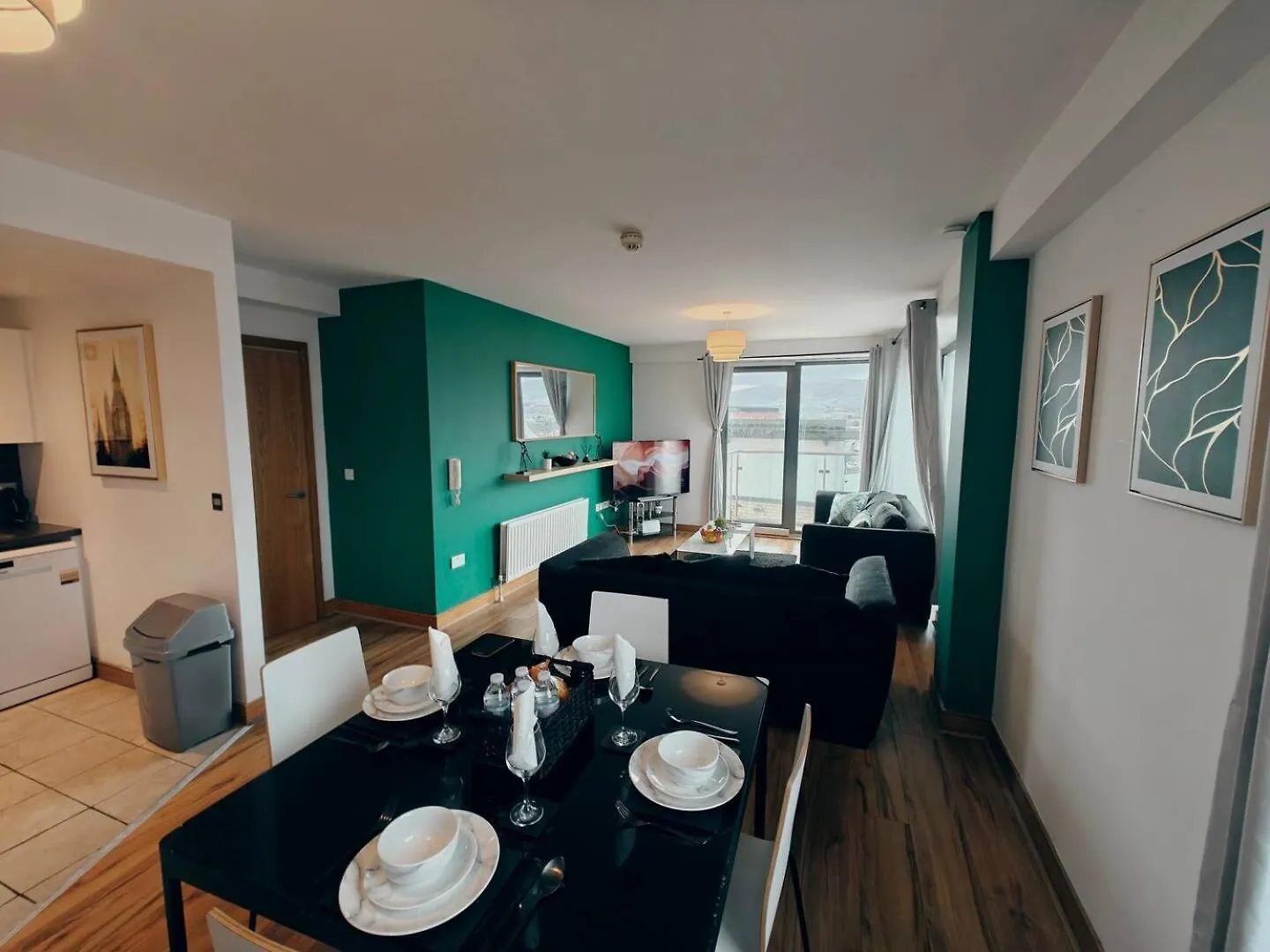2Br Mountain View City Centre Belfast United Kingdom