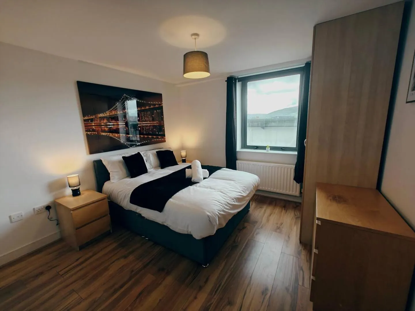 Lägenhet 2Br Mountain View City Centre Belfast