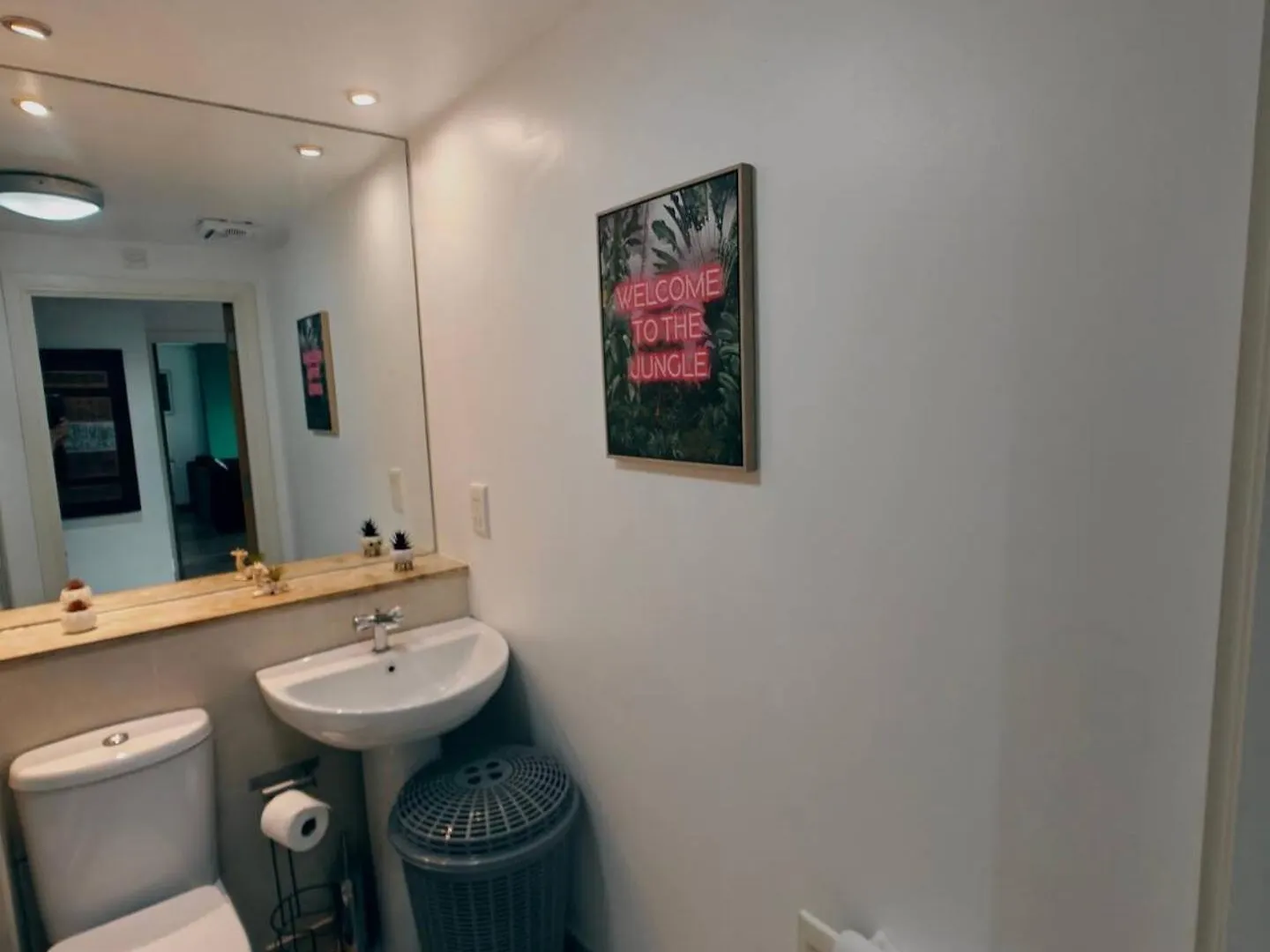 2Br Mountain View City Centre Belfast Lägenhet
