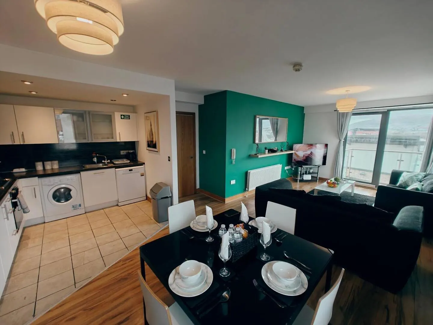 2Br Mountain View City Centre Belfast Lägenhet